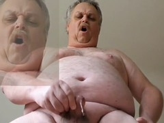 Biwixxxer Chubby Cumshot