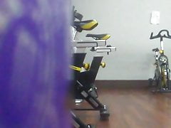 KATY PERRY KARAOKE PUGILISM