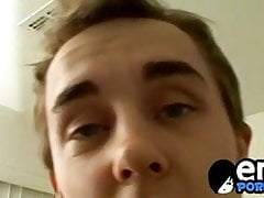 Young twink Kelly Cooper masturbates his cock in hot solo