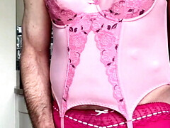 Slow motion sissy masturbator