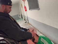 Show Me How Parisians Suck Cock