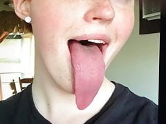 RED HEAD LONG TONGUE