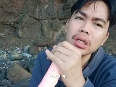 Surprising encounter on my way home: a well-endowed man catches my attention!