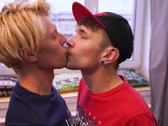 TwinkeyBoy: Nice young lady fellows flipfucking