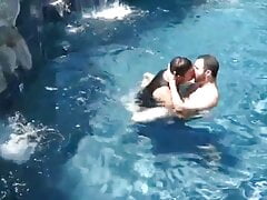 Amazing Bareback Sex in the Pool