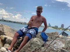 Calhoun Sawyer stroking off in Miami!