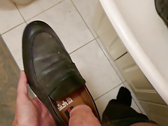 Cum in men's dress shoe