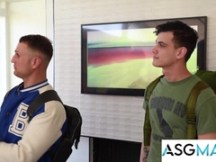 Tatted Up Otters Barred Fling with Athletic Jock