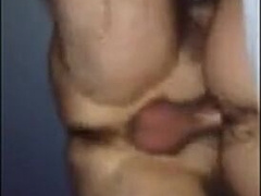 Passivo gato dando cu ao maduro do pau pequeno 9