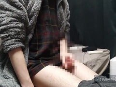 大学生が服越しに乳首コリコリ亀頭責めオナニー♡