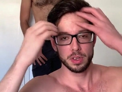 Hunky peludo e com chulé