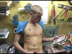 young Brooklyn Ray masturbates Off