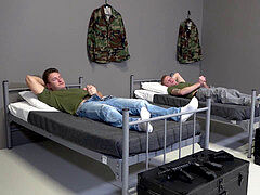 Gay bareback, gay jerking, masturbation