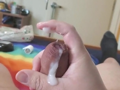 Homosexual Chub using Coochie Fuckfest Fucktoy and Squealing