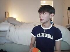 Max and Yos Mario & Yoshi have some fun.