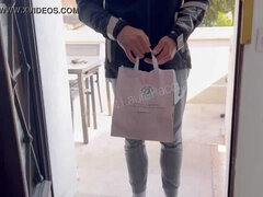 Stranger challenge - UberEats delivery guy fucks me hard with huge cumshot !! Spy cam
