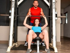 Culo grande, Mamada, Morena, Gimnasio, Peludo, Lamidas, Coño, Deporte