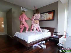 18, 素人, 着衣女と全裸男, Hd, パーティ, 現実, 叫ぶ, ティーン