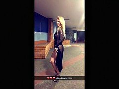 Enthousiasteling, Lieveling, Flashing, Openbaar