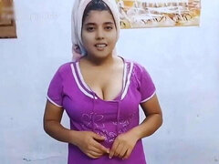 Asian Stepsister Soniya's Big Natural Tits in Raunchy Bathroom Encounter with Rahul