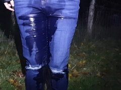 Girl Totally Pisses Her Blue Jeans In Public! Couldnt Hold It!