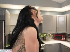 Lonely wife cheats on husband with handyman