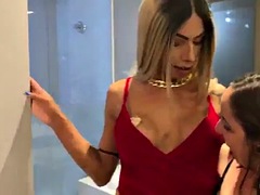 Chica, Verga grande, Transexual