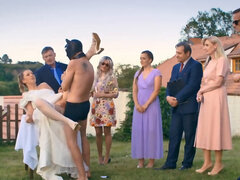デカ尻, デカチン, デカパイ, ブロンド, フェラチオ, ハードコア, パーティ, 結婚式