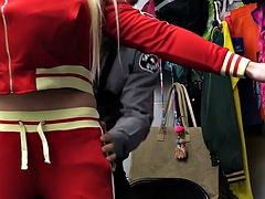 Verga grande, Tetas grandes, Mamada, Atrapados, Sexo duro, Madres para coger, Nalgadas, Tetas