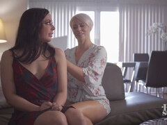 Pijpbeurt, Sperma shot, Moeder die ik wil neuken, Orgasme, Realiteit, Taboe, Tieten likken, Bekijker