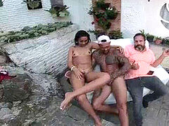 Amateur, Brésilienne, Double pénétration, Indienne, Fille latino, Tatouage