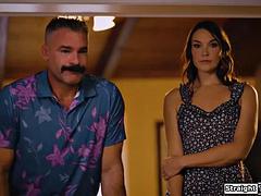 Большой член, Минет, Рогоносцы, Лизание, Милф, Киски, Втроем, Жена