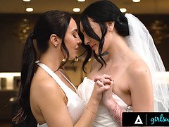 Cunnilingus, Tetas grandes, Hd, Lamidas, Pezones, Coño, Chupando, Boda