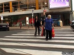 Grote kont, Grote mammen, Blond, Omie, Reusachtig, Rijpe lesbienne, Natuurlijke tieten, Realiteit