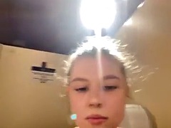 Extrême, Masturbation, Public