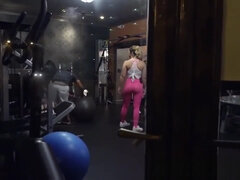 Arsch, Schönheit, Kehlenfick, Hundestellung, Orgasmus, Pov, Öffentlich, Muschi