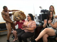 デカチン, オフィス, パーティ, フェラする