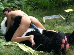 Sucer une bite, Brunette brune, Faciale, De plein air