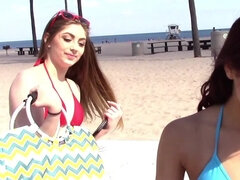 Chica, Playa, Condón, Al aire libre, Coño, Traje de baño, Tatuaje, Tetas