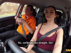 69 negenenzestig, Enthousiasteling, Bruinharig, Auto, Tsjechisch, Buiten, Kut duiken, Rok