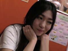 18 jahre, Asiatisch, Bad, Gruppensex, Küche, Masturbation, Muschi, Teen in den arsch