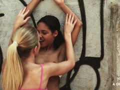 Braunhaarige, Dildo, Ungarisch, Lesbisch, Lecken, Muschi, Spanisch, Spielzeuge