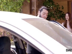 18 ans, Amateur, Sucer une bite, Attrapée, Papa, En levrette, Hd, Rousse roux