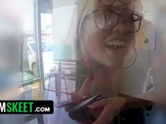 18 jaar, Blond, Sperma, Lul, Vingeren, Hardcore, Hd, Openbaar