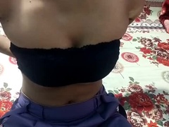 18 ans, Derrière les coulisses, Bisexuelle, Tir de sperme, Première fois, Chatte, Adolescente, Serré