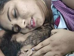 Chambre à dormir, Couple, Petite amie, Femme au foyer, Indienne, Embrassement, Séduite, Pute