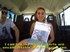 Grosser arsch, Grosser schwanz, Blondine, Blasen, Auto, Hundestellung, Flexibel, Kurzes haar