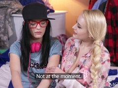 Arschlecken, Tussi, Handjob, Küssen, Lesbisch, Lecken, Muschi, Dusche