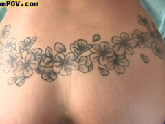 Lieveling, Grote mammen, Pijpbeurt, Bruinharig, Twee staartjes, Gezichtspunt, Tieten likken, Vibrator