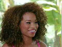 Culo, Tetas grandes, Morena, Lesbiana, Pequeña, Perforación, Tatuaje, Tetas